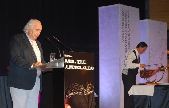 Antón García Abril ha sido el pregonero de la XXVI Feria del Jamón de Teruel y Alimentos de Calidad que ha arrancado hoy 